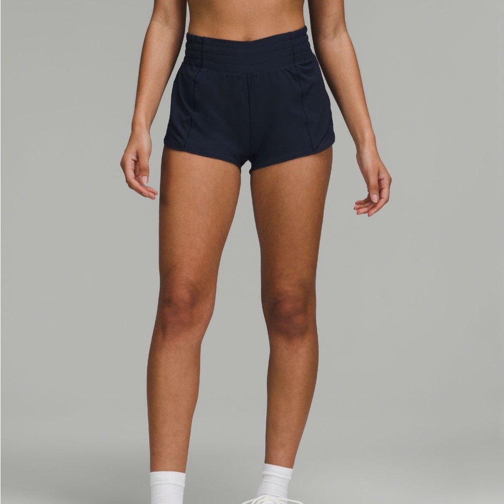 Lululemon 2.5 inch High waisted True Navy Hotty Hot shorts